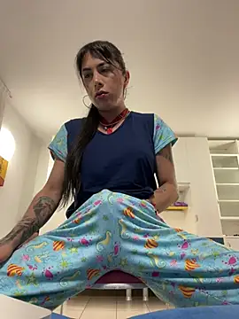 Snapshot of missdirtyhot_ chatting on 14, 2, 2025 missdirtyhot online show from 14, 2, 2025