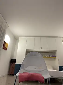 Snapshot of missdirtyhot_ chatting on 18, 2, 2025 missdirtyhot online show from 18, 2, 2025