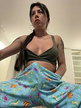 Snapshot of missdirtyhot_ chatting on 3, 3, 2025 missdirtyhot online show from 3, 3, 2025