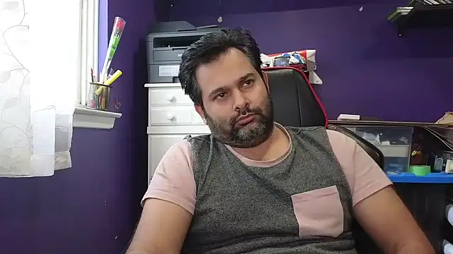 Snapshot of Sakhtlaundaz chatting on 16, 12, 2024 Sakhtlaundaz online show from 16, 12, 2024