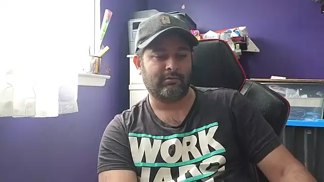 Snapshot of Sakhtlaundaz chatting on 6, 1, 2025 Sakhtlaundaz online show from 6, 1, 2025