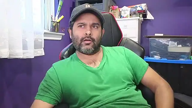 Snapshot of Sakhtlaundaz chatting on 10, 1, 2025 Sakhtlaundaz online show from 10, 1, 2025