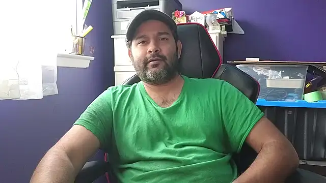 Snapshot of Sakhtlaundaz chatting on 11, 1, 2025 Sakhtlaundaz online show from 11, 1, 2025