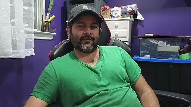 Snapshot of Sakhtlaundaz chatting on 12, 1, 2025 Sakhtlaundaz online show from 12, 1, 2025