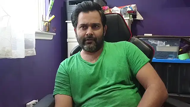 Snapshot of Sakhtlaundaz chatting on 12, 1, 2025 Sakhtlaundaz online show from 12, 1, 2025