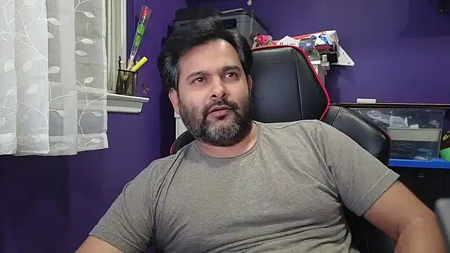 Snapshot of Sakhtlaundaz chatting on 13, 1, 2025 Sakhtlaundaz online show from 13, 1, 2025