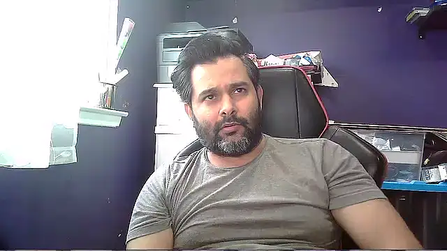 Snapshot of Sakhtlaundaz chatting on 18, 1, 2025 Sakhtlaundaz online show from 18, 1, 2025