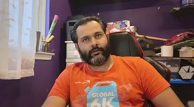 Snapshot of Sakhtlaundaz chatting on 15, 2, 2025 Sakhtlaundaz online show from 15, 2, 2025