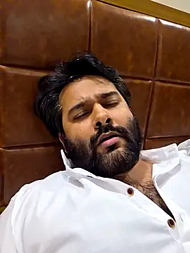 Snapshot of Sakhtlaundaz chatting on 24, 2, 2025 Sakhtlaundaz online show from 24, 2, 2025