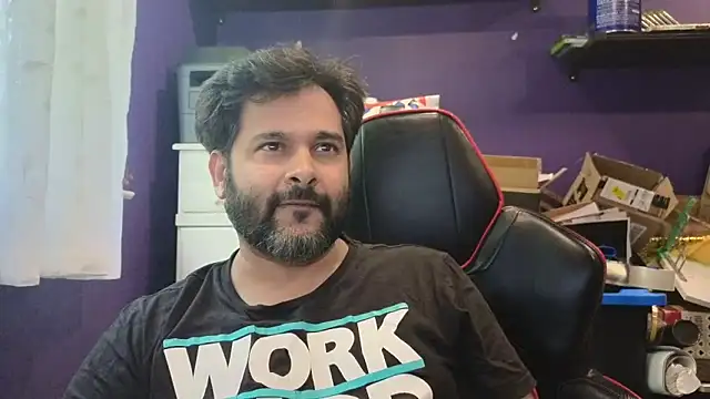 Snapshot of Sakhtlaundaz chatting on 9, 9, 2025 Sakhtlaundaz online show from 9, 9, 2025