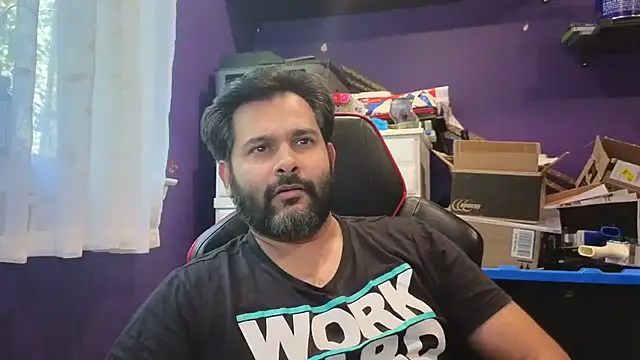 Snapshot of Sakhtlaundaz chatting on 11, 9, 2025 Sakhtlaundaz online show from 11, 9, 2025