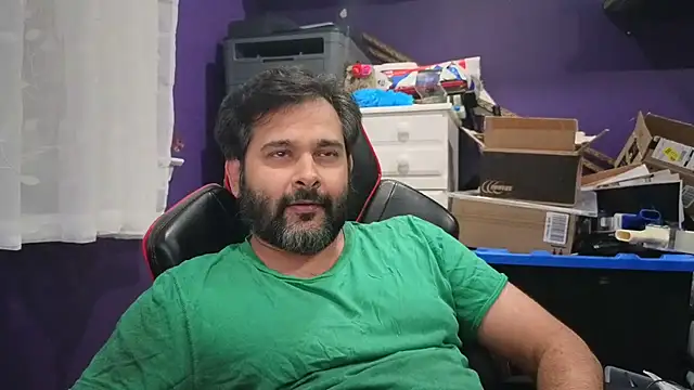 Snapshot of Sakhtlaundaz chatting on 14, 9, 2025 Sakhtlaundaz online show from 14, 9, 2025