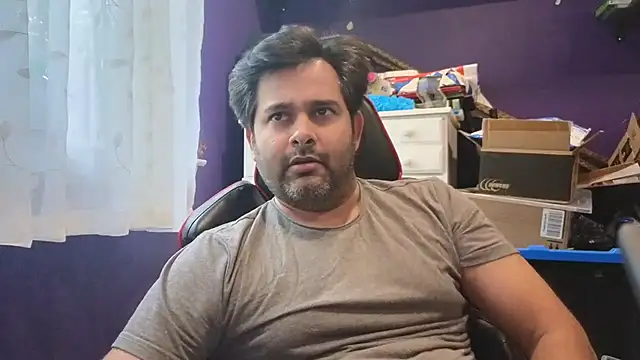 Snapshot of Sakhtlaundaz chatting on 24, 9, 2025 Sakhtlaundaz online show from 24, 9, 2025