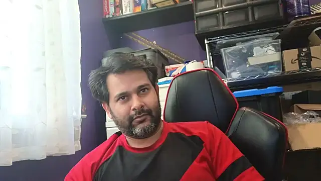 Snapshot of Sakhtlaundaz chatting on 6, 10, 2025 Sakhtlaundaz online show from 6, 10, 2025