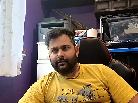 Snapshot of Sakhtlaundaz chatting on 12, 10, 2025 Sakhtlaundaz online show from 12, 10, 2025