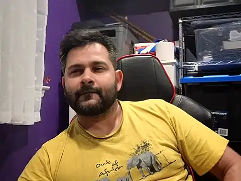 Snapshot of Sakhtlaundaz chatting on 14, 10, 2025 Sakhtlaundaz online show from 14, 10, 2025