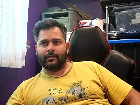 Snapshot of Sakhtlaundaz chatting on 15, 10, 2025 Sakhtlaundaz online show from 15, 10, 2025