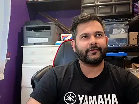 Snapshot of Sakhtlaundaz chatting on 19, 10, 2025 Sakhtlaundaz online show from 19, 10, 2025