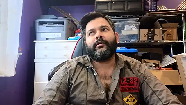 Snapshot of Sakhtlaundaz chatting on 14, 11, 2025 Sakhtlaundaz online show from 14, 11, 2025