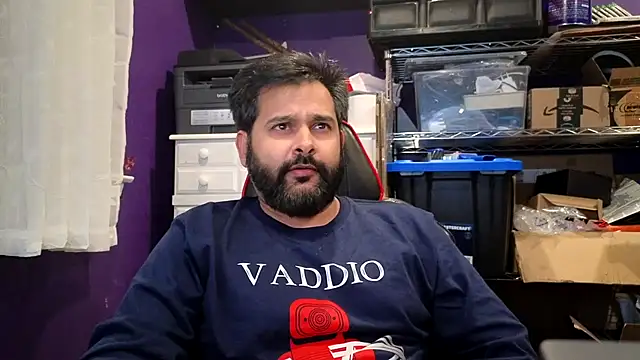 Snapshot of Sakhtlaundaz chatting on 20, 11, 2025 Sakhtlaundaz online show from 20, 11, 2025