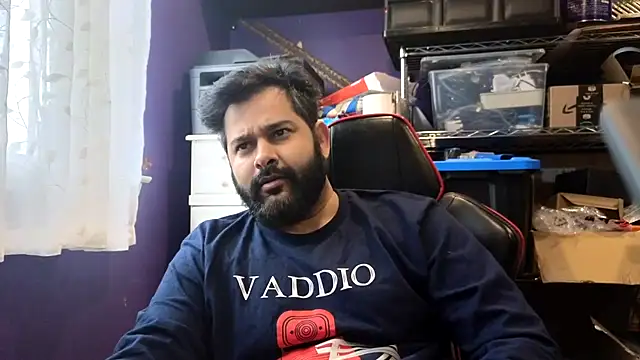 Snapshot of Sakhtlaundaz chatting on 21, 11, 2025 Sakhtlaundaz online show from 21, 11, 2025