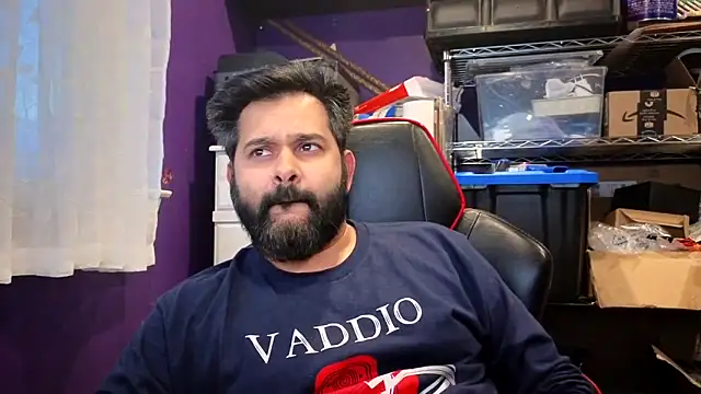 Snapshot of Sakhtlaundaz chatting on 23, 11, 2025 Sakhtlaundaz online show from 23, 11, 2025