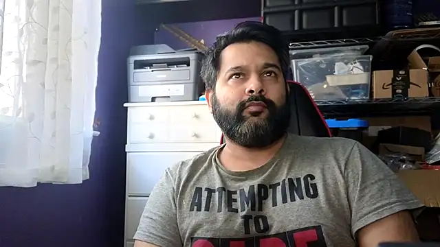 Snapshot of Sakhtlaundaz chatting on 5, 12, 2025 Sakhtlaundaz online show from 5, 12, 2025