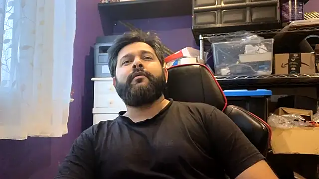 Snapshot of Sakhtlaundaz chatting on 14, 12, 2025 Sakhtlaundaz online show from 14, 12, 2025