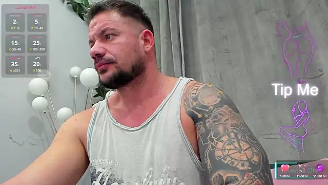 musclemonster31 online show from 10, 3, 2025