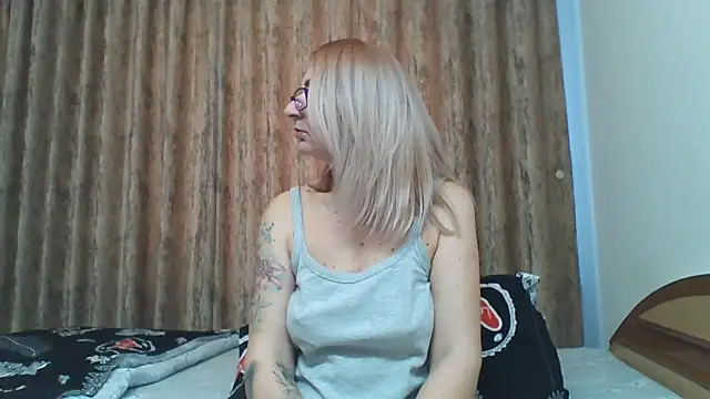 PussyEvely online show from 30, 1, 2025