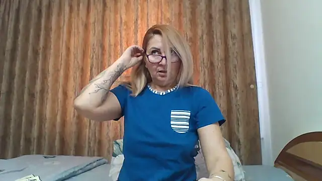 PussyEvely online show from 12, 2, 2025