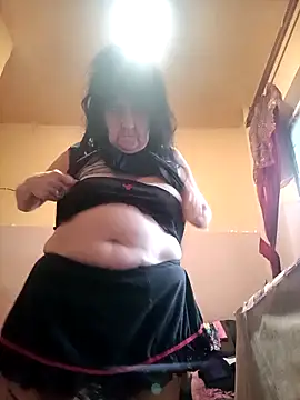 Lovely Lori online show from 5, 11, 2025