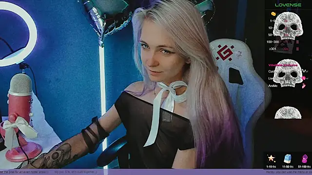 Snapshot of Fridart-house_Fortuna chatting on 23, 1, 2025 Fridart-house Fortuna online show from 23, 1, 2025