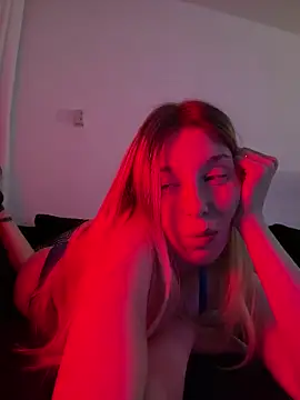 Snapshot of VeraSerephina chatting on 12, 3, 2025 VeraSerephina online show from 12, 3, 2025