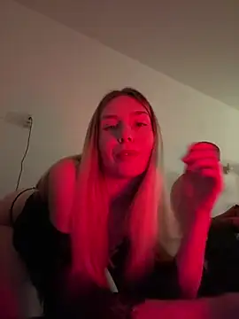 Snapshot of VeraSerephina chatting on 16, 3, 2025 VeraSerephina online show from 16, 3, 2025