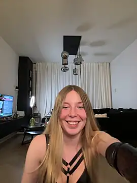 Snapshot of VeraSerephina chatting on 10, 10, 2025 VeraSerephina online show from 10, 10, 2025