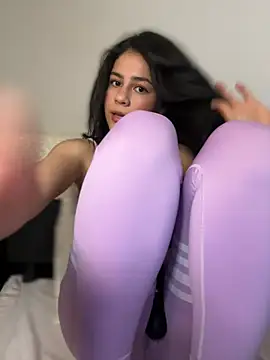 CuteKira7 online show from 10, 7, 2026