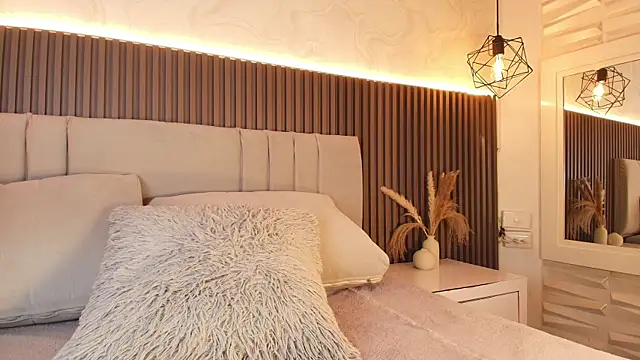 SHANONCLARK online show from 19, 12, 2025