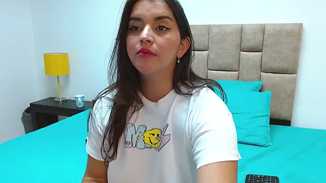 Snapshot of RubyReyes chatting on 18, 9, 2025 RubyReyes online show from 18, 9, 2025