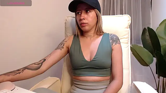 Snapshot of marthina_thompsson chatting on 30, 6, 2026 marthina thompsson online show from 30, 6, 2026