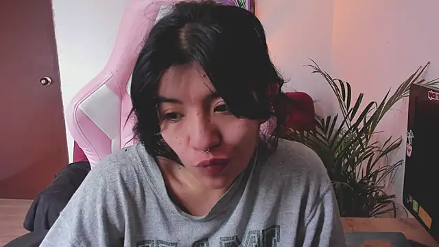 annie walker6 online show from 8, 12, 2024