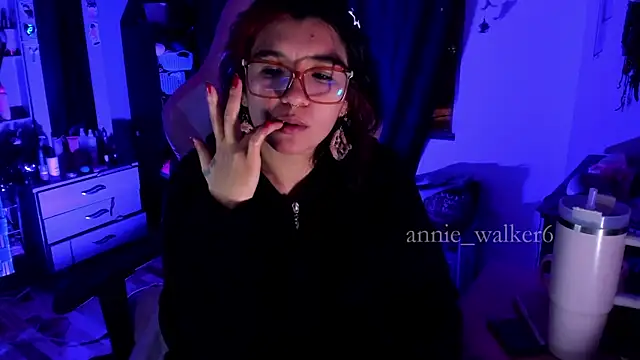 annie walker6 online show from 9, 7, 2026