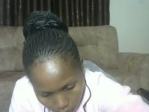 AurelAda online show from 10, 10, 2025