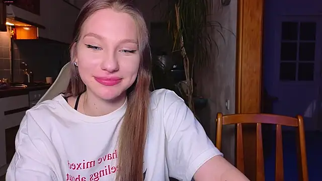 Snapshot of MiaKeler chatting on 24, 1, 2025 MiaKeler online show from 24, 1, 2025