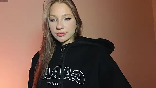 Snapshot of MiaKeler chatting on 31, 1, 2025 MiaKeler online show from 31, 1, 2025