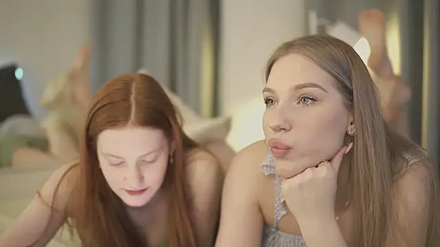 Snapshot of MiaKeler chatting on 18, 3, 2025 MiaKeler online show from 18, 3, 2025