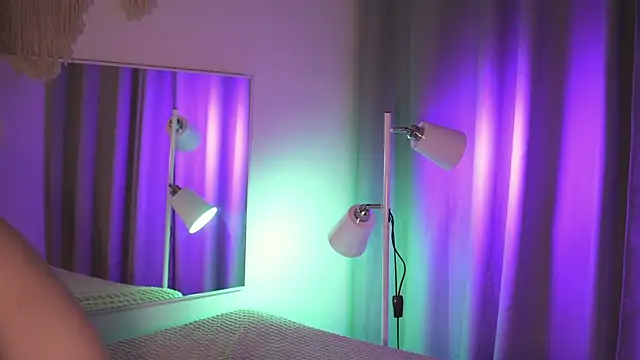 Snapshot of MiaKeler chatting on 22, 3, 2025 MiaKeler online show from 22, 3, 2025