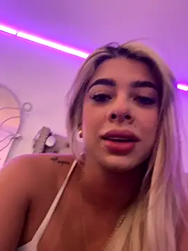 Snapshot of Zoevegass chatting on 11, 9, 2025 Zoevegass online show from 11, 9, 2025