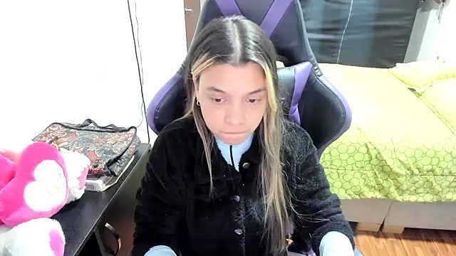 LuisaReyes 2911 online show from 18, 10, 2025