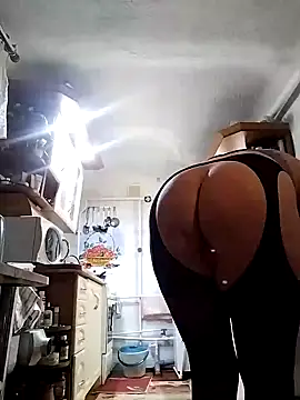 Snapshot of lindaledi2 chatting on 5, 2, 2025 lindaledi2 online show from 5, 2, 2025